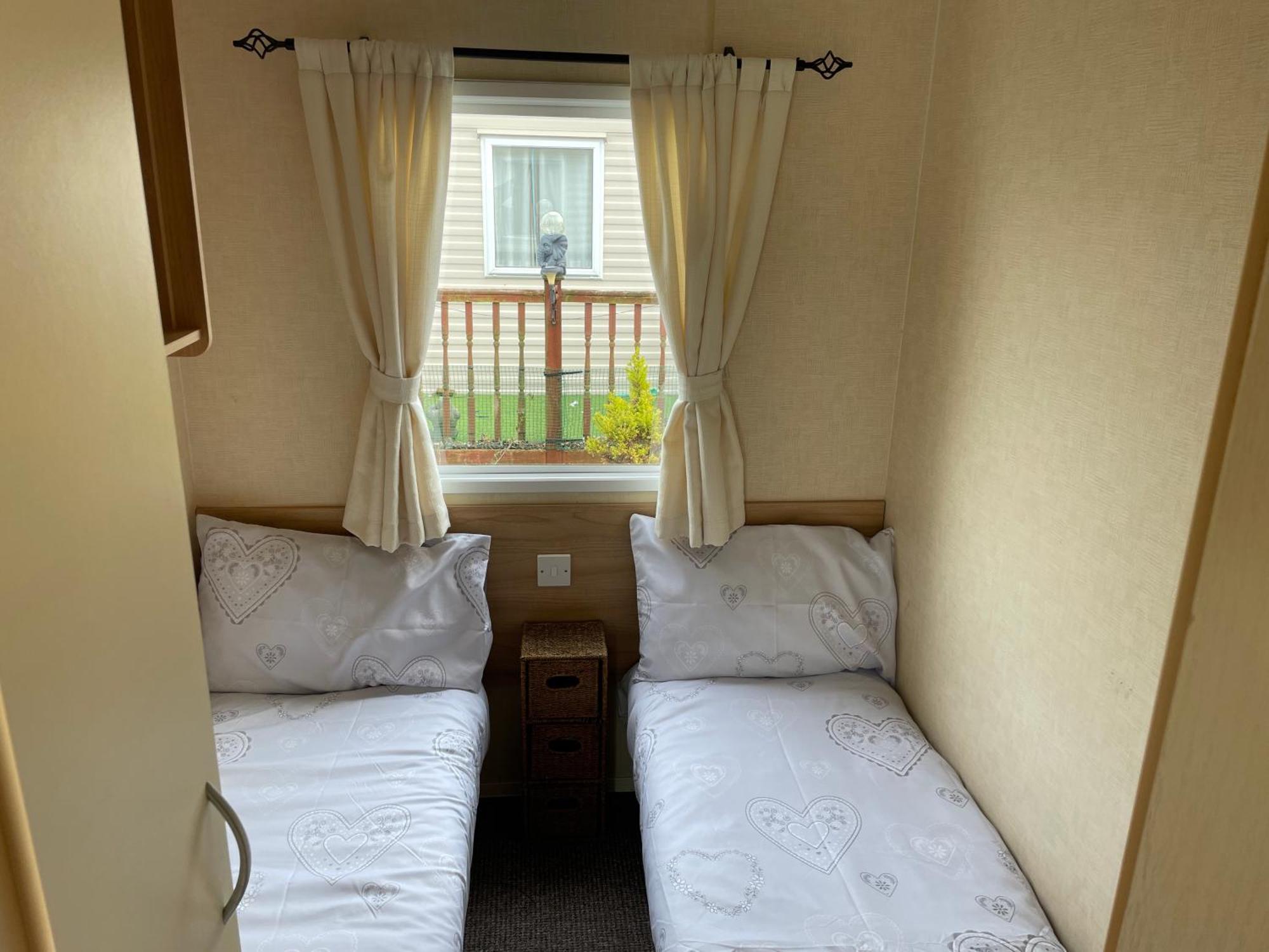 The Luxury Wolds Retreat 6 Berth 3 Bedrooms Beds Made For Arrival Wifi Ingoldmells Exteriér fotografie